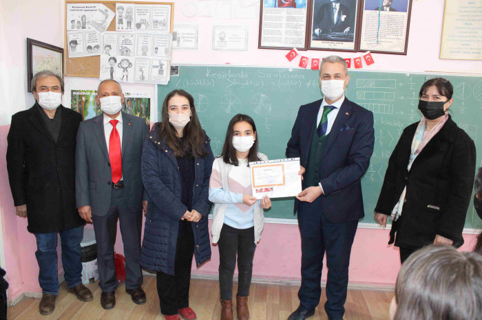 Okullarımızda karne heyecanı