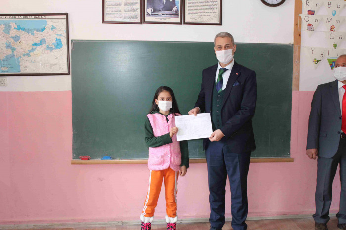 Okullarımızda karne heyecanı