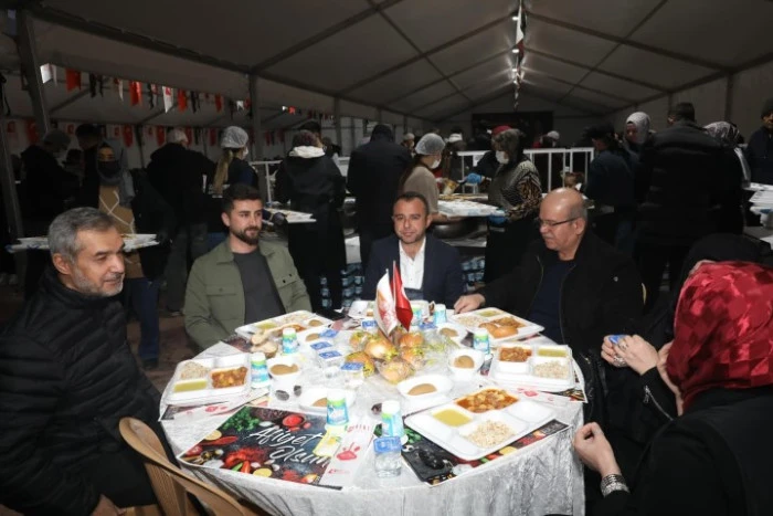 Bucak&rsquo;ta &Ccedil;anakkale ruhu iftar sofrasında yaşatıldı