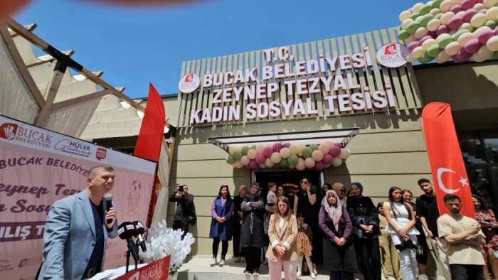 Bucak&rsquo;ta Kadının Emeği Ve Neşesi Aynı &Ccedil;atıda Buluştu