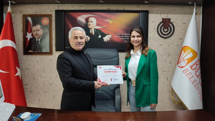 Başkan Emrullah Ünal’dan Belediye Personeline Teşekkür Belgesi