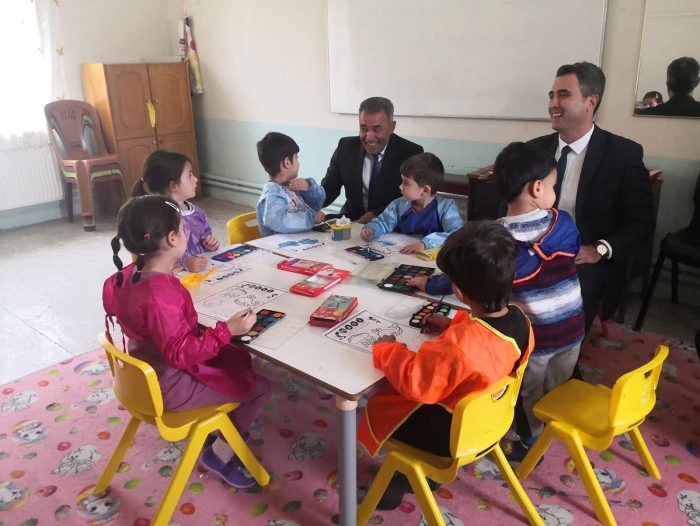 Kaymakam Kuruca, köy ziyaretlerini sürdürüyor: Kestel’de vatandaşlarla buluştu