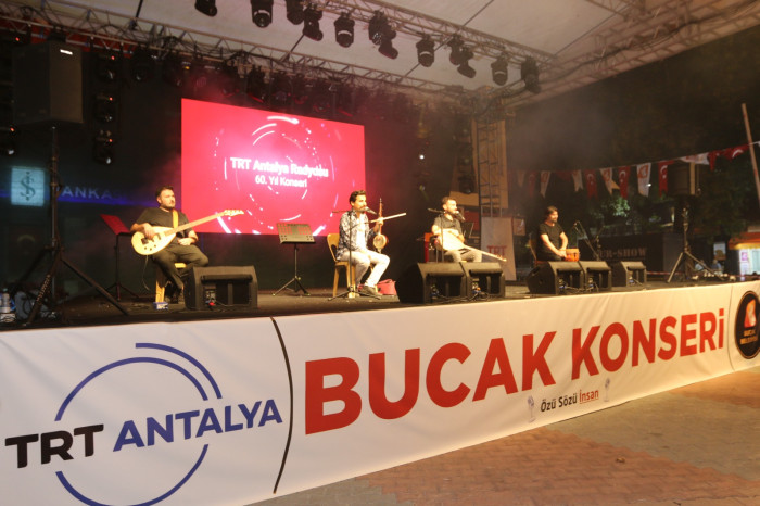 30 AĞUSTOS ZAFER BAYRAMI COŞKUSU VE TRT ANTALYA  RAYOSU’NUN KURULUŞ YILDÖNÜMÜ KUTLANDI