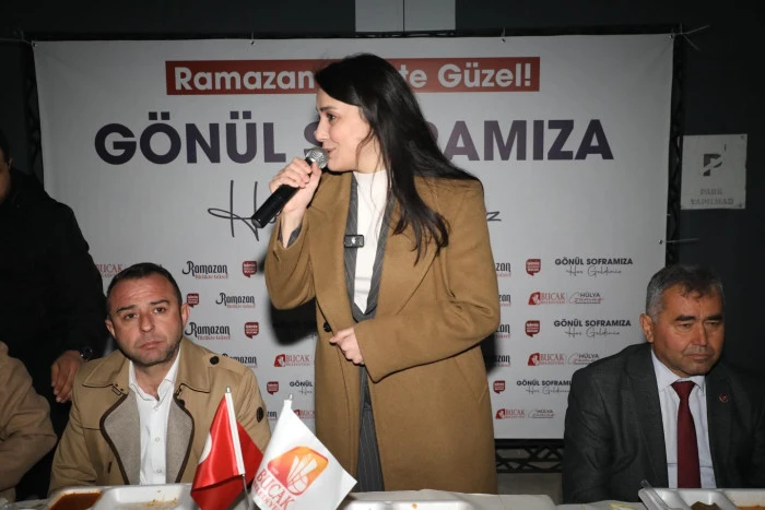Başkan H&uuml;lya G&uuml;m&uuml;ş &lsquo;G&ouml;n&uuml;l Sofrasında&rsquo; Belediye Ailesiyle Buluştu