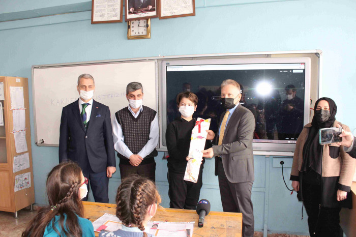 Okullarımızda karne heyecanı