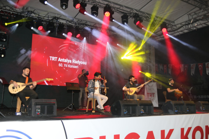 30 AĞUSTOS ZAFER BAYRAMI COŞKUSU VE TRT ANTALYA  RAYOSU’NUN KURULUŞ YILDÖNÜMÜ KUTLANDI