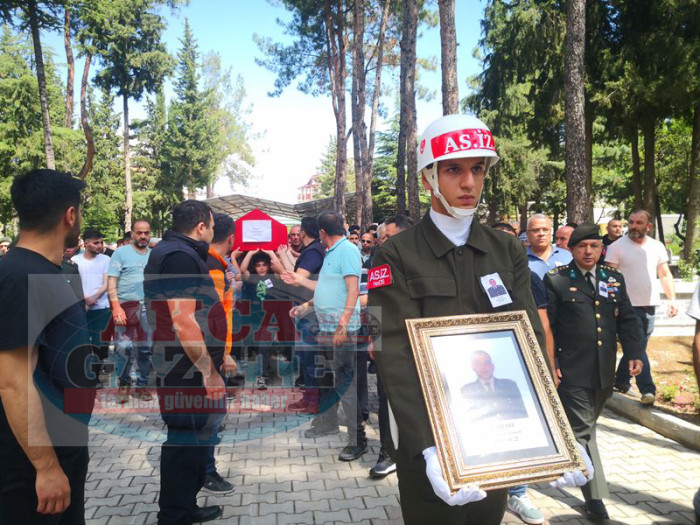 Ağır yaralanan P. Teğmen Bucak’ta toprağa verildi