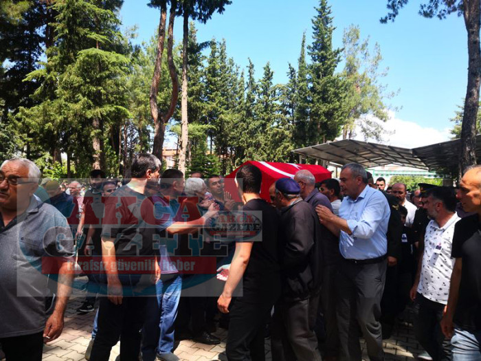 Ağır yaralanan P. Teğmen Bucak’ta toprağa verildi