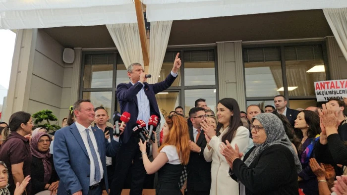 CHP Genel Başkanı &Ouml;zg&uuml;r &Ouml;zel Bucak'ta 