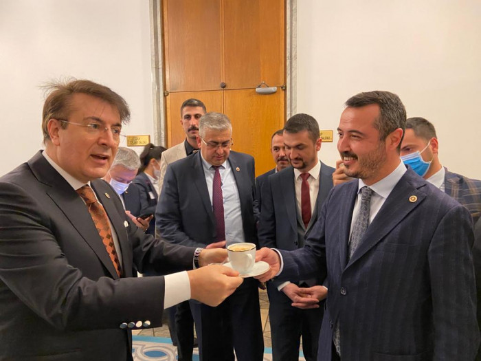 TBMM’de Gelenekselleşen Bucak Salebi İkramı Yapıldı