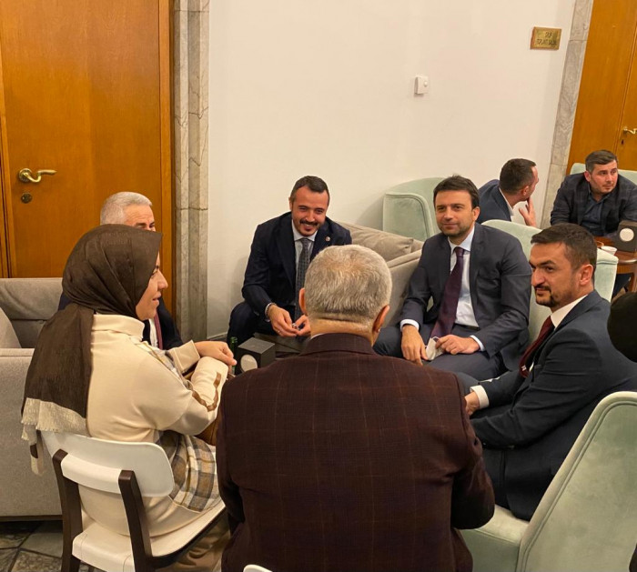 TBMM’de Gelenekselleşen Bucak Salebi İkramı Yapıldı