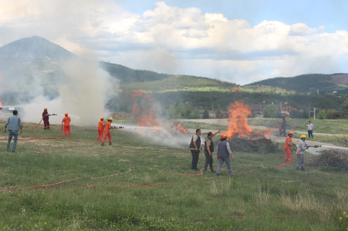 BUCAK’TA GERÇEĞİ ARATMAYAN YANGIN TATBİKATI 