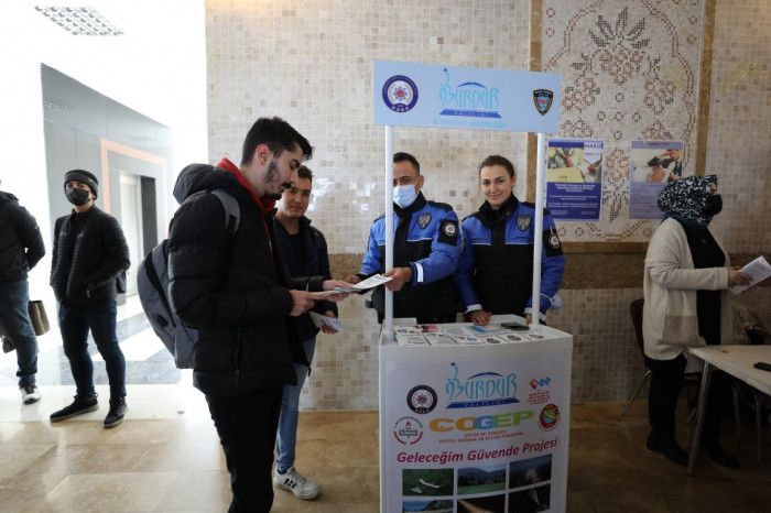 MAKÜ’de Kadına Şiddete Hayır Etkinliği Düzenlendi