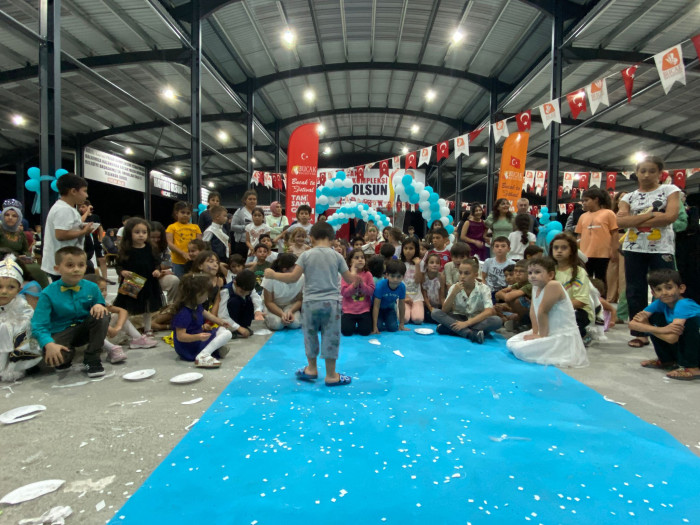 Bucak’ta 31. Geleneksel keşkek dövme ve sünnet şöleni yapıldı