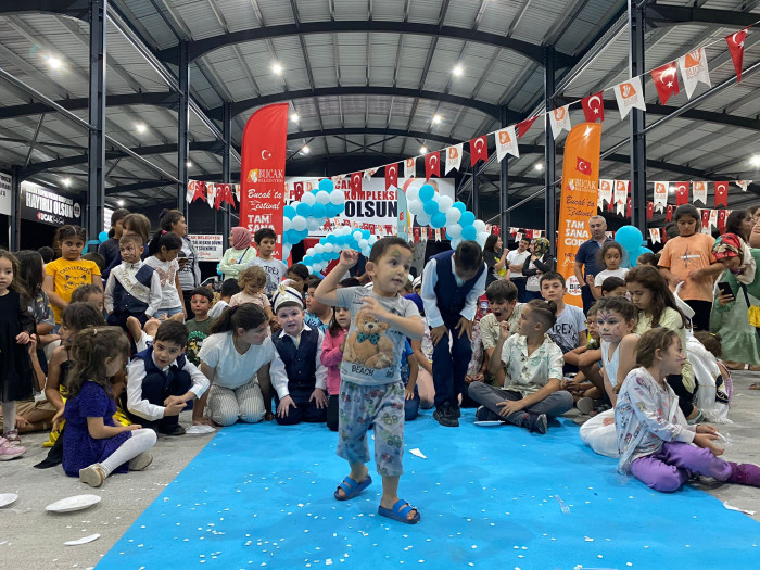 Bucak’ta 31. Geleneksel keşkek dövme ve sünnet şöleni yapıldı