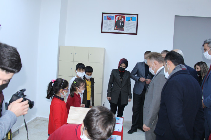 Bucak’ta Vefat Eden Öğretmenler İçin Hatim Okunup Lokma Dağıtıldı