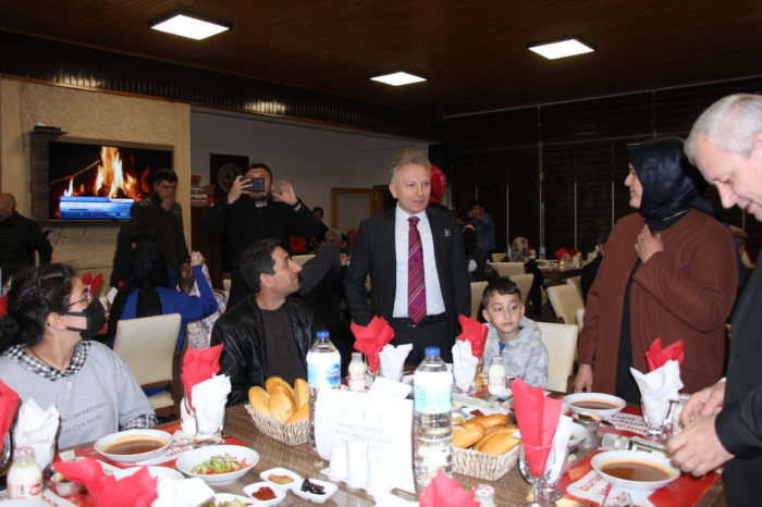 ŞEHİT AİLELERİ VE GAZİLER İFTARDA BULUŞTU