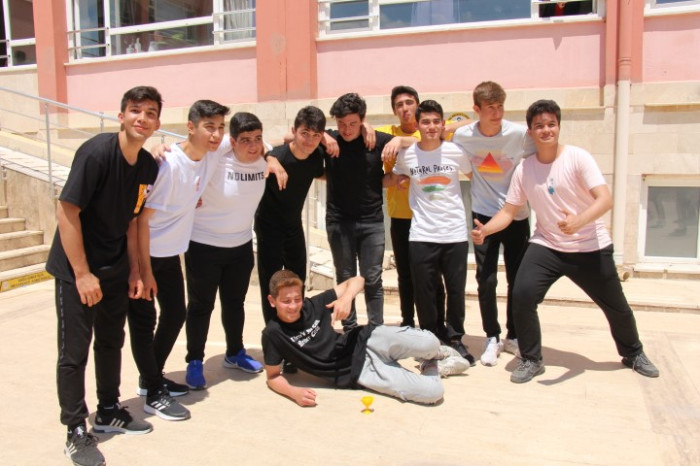 Bucak’ta Öğrenciler Geleneksel Kavurma Şenliğinde Buluştu 