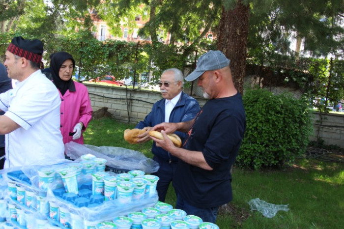 Bucak’ta Öğrenciler Geleneksel Kavurma Şenliğinde Buluştu 