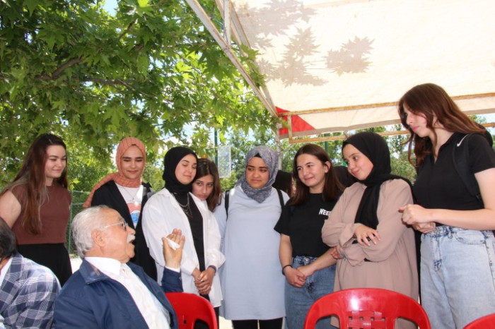 Bucak’ta Öğrenciler Geleneksel Kavurma Şenliğinde Buluştu 