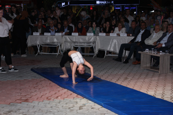 BUCAK’TA ‘YETENEK SİZSİNİZ’ YARIŞMASININ FİNALİ YAPILDI