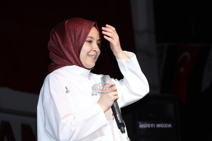 BUCAK’TA ‘YETENEK SİZSİNİZ’ YARIŞMASININ FİNALİ YAPILDI