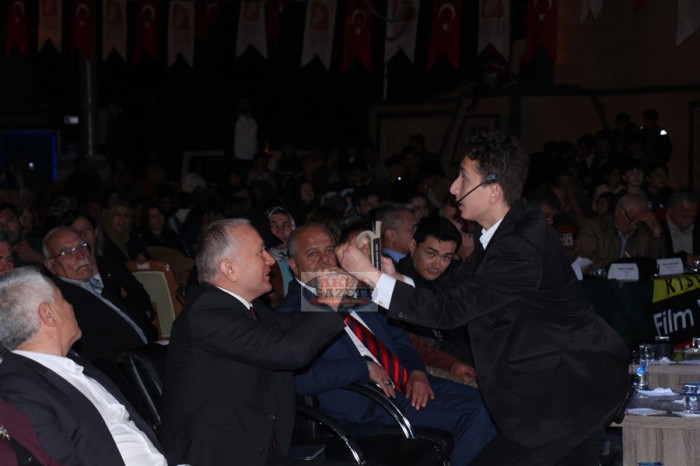 BUCAK’TA ‘YETENEK SİZSİNİZ’ YARIŞMASININ FİNALİ YAPILDI