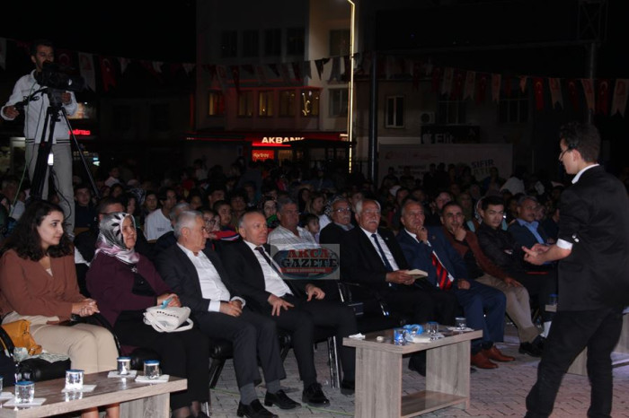 BUCAK’TA ‘YETENEK SİZSİNİZ’ YARIŞMASININ FİNALİ YAPILDI