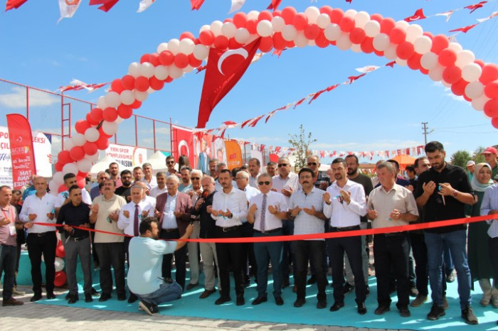 BUCAK BELEDİYESİ SPOR KOMPLEKSİ AÇILDI