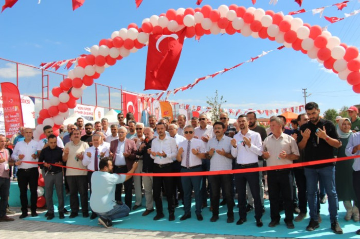 BUCAK BELEDİYESİ SPOR KOMPLEKSİ AÇILDI