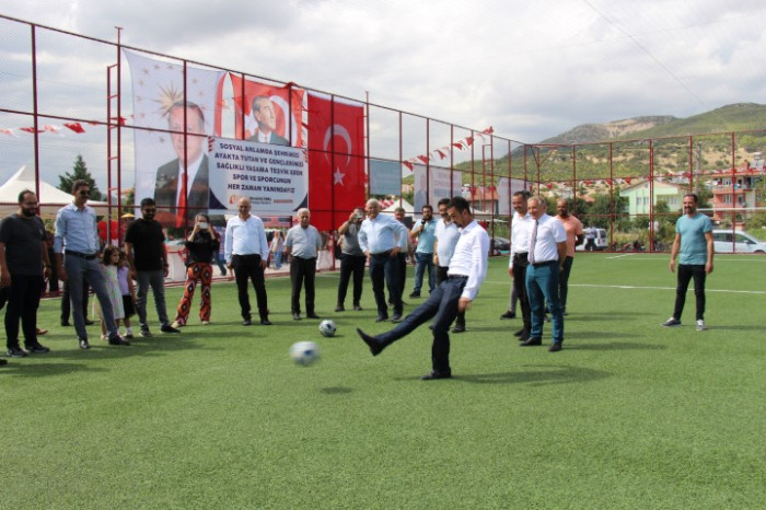 BUCAK BELEDİYESİ SPOR KOMPLEKSİ AÇILDI