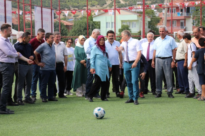 BUCAK BELEDİYESİ SPOR KOMPLEKSİ AÇILDI