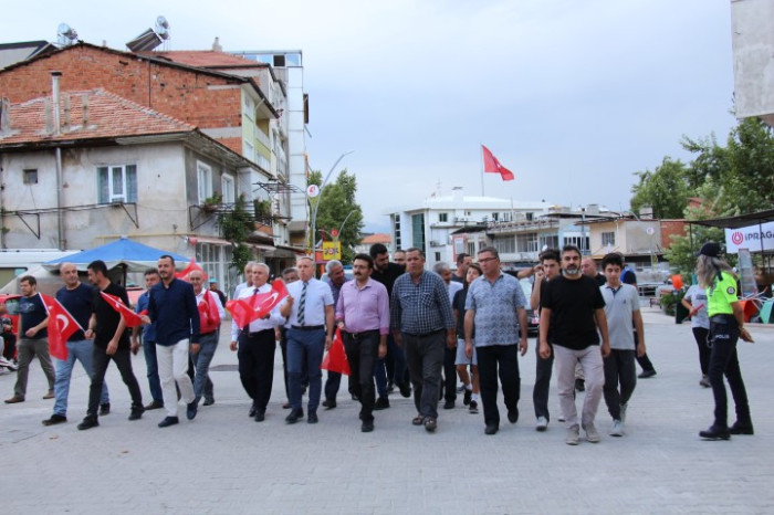 Bucak’ta 31. Geleneksel keşkek dövme ve sünnet şöleni yapıldı
