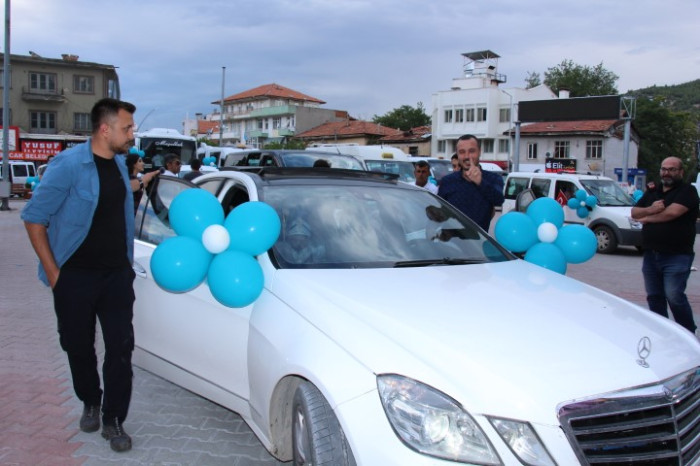 Bucak’ta 31. Geleneksel keşkek dövme ve sünnet şöleni yapıldı