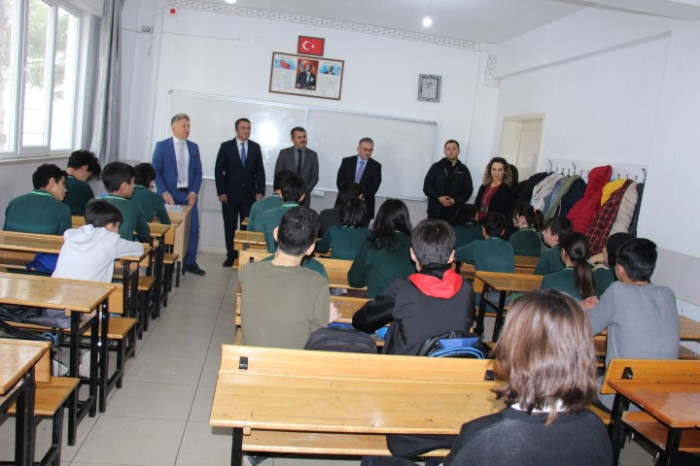 Bucak’ta 12 Bin 495 Öğrenci Yarıyıl Karnesi Aldı