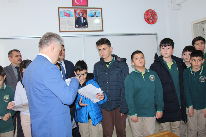 Bucak’ta 12 Bin 495 Öğrenci Yarıyıl Karnesi Aldı