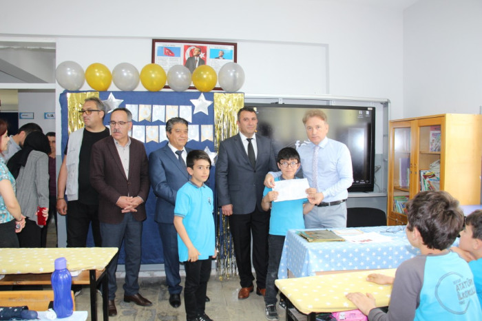 Bucak’ta Öğrenciler Karne Aldı; Yaz Tatili Başladı