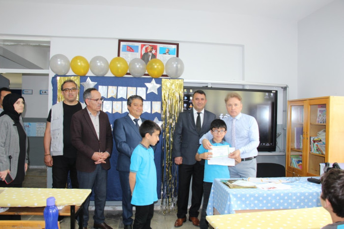 Bucak’ta Öğrenciler Karne Aldı; Yaz Tatili Başladı