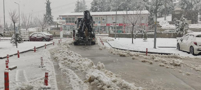 BUCAK’TA KAR YAĞIŞI ETKİLİ OLDU