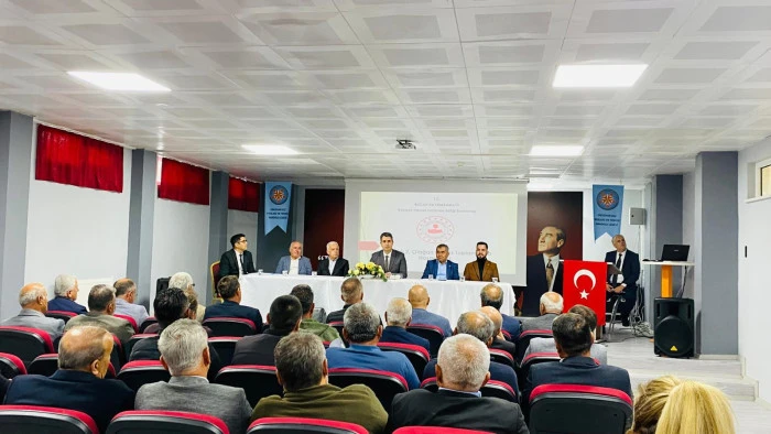 Bucak Kaymakamı Kuruca muhtarlar ile bir araya geldi