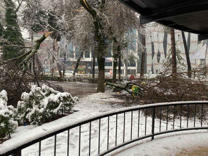 BUCAK’TA KAR YAĞIŞI ETKİLİ OLDU