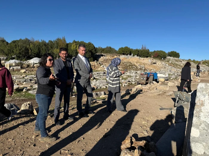 CHP Bucak İlçe Teşkilatından Kocaaliler’e Ziyaret Turu