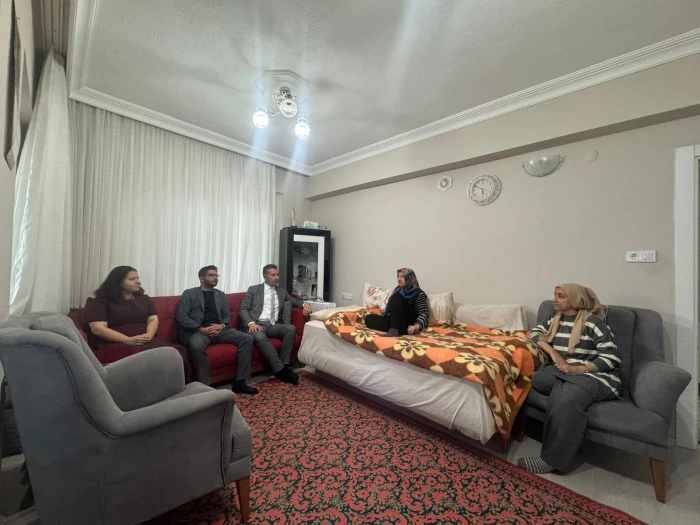 CHP Bucak İlçe Teşkilatından Kocaaliler’e Ziyaret Turu