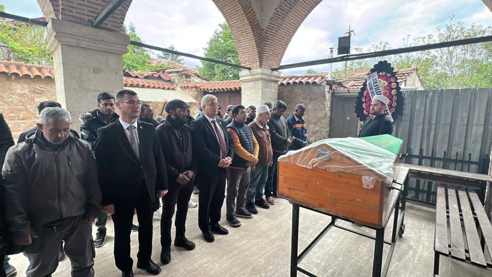  14 yaşındaki Gizem, arkadaşı tarafından t&uuml;fekle &ouml;ld&uuml;r&uuml;ld&uuml;(2)