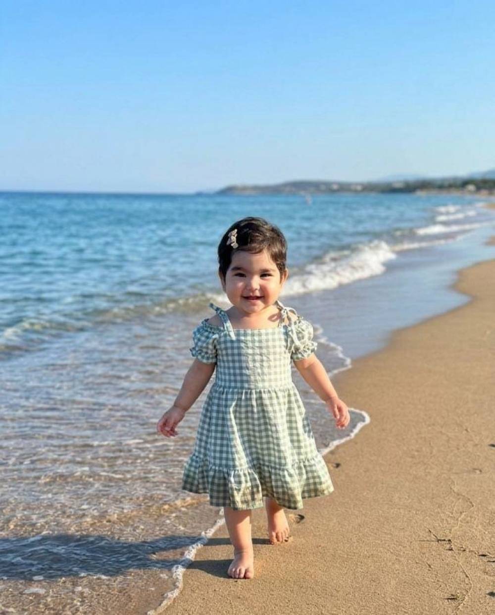 Sindirim, idrar ve &uuml;reme &ccedil;ıkışı tek olan Kırgız bebek, İstanbul'da sağlığına kavuştu  