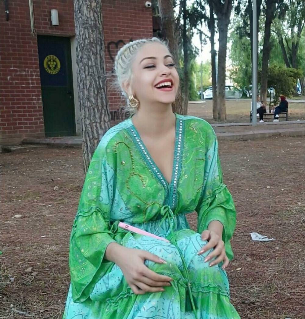 Sele kapılan otomobilde 2 kızı &ouml;len anne: Bu, kaza değil cinayet