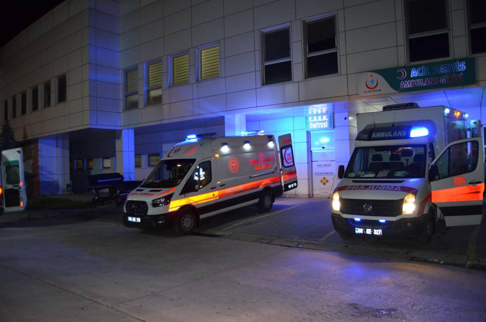 Aksaray'da yolcu otobüsü, şarampole devrildi: 2 ölü, 34 yaralı- 2 (yeniden)