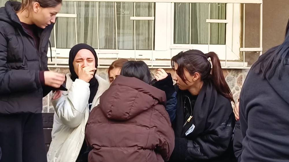 Okulda kalp krizi ge&ccedil;iren liseli Rabia, hayatını kaybetti 