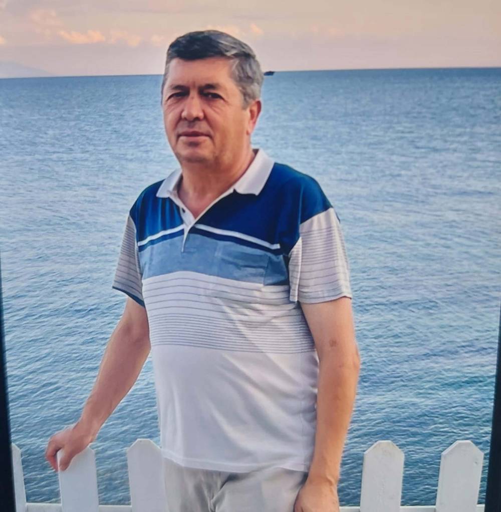 Emekli polis, anten d&uuml;zeltmeye &ccedil;ıktığı &ccedil;atıdan d&uuml;ş&uuml;p &ouml;ld&uuml;