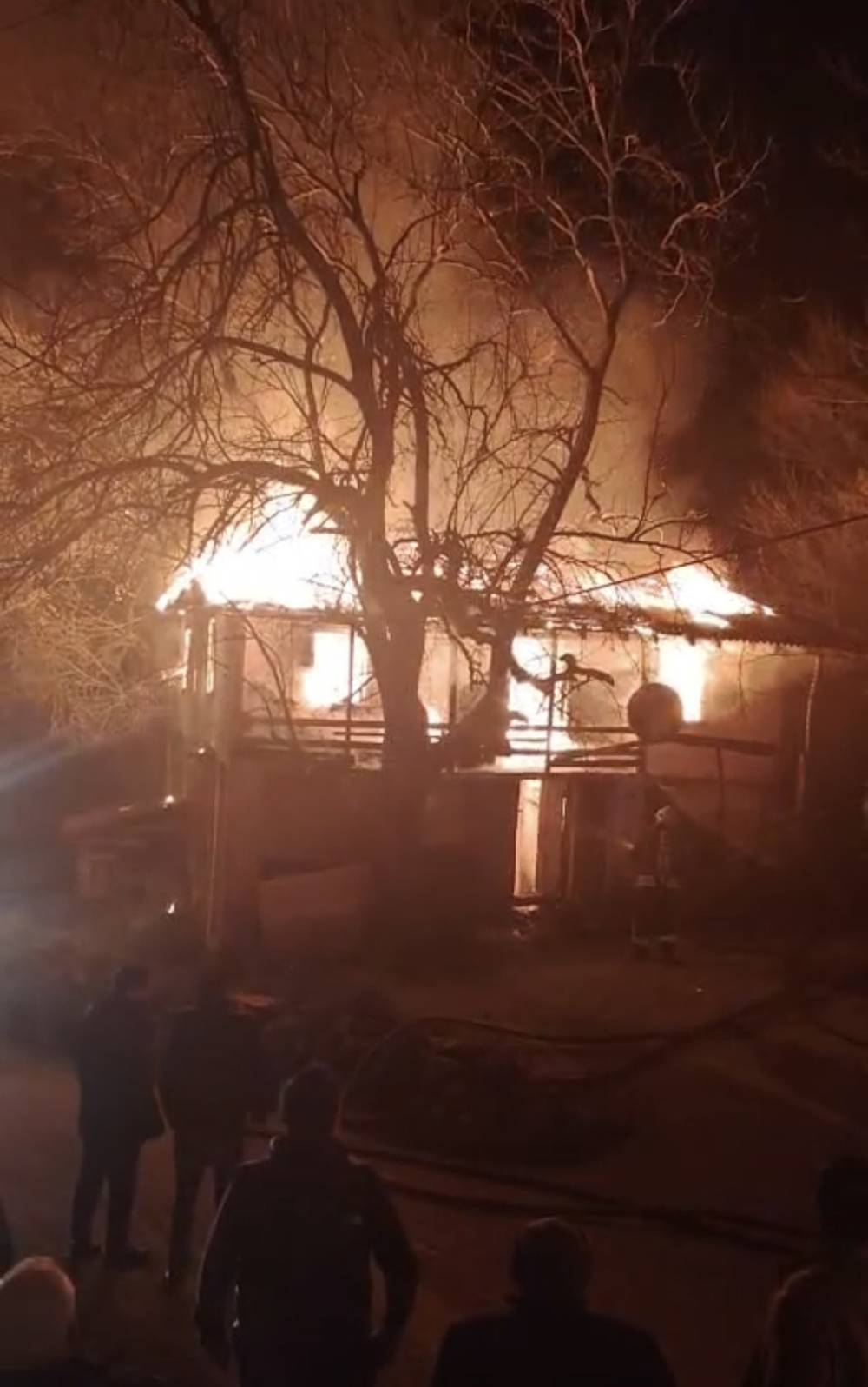 Yalnız yaşadığı evinde &ccedil;ıkan yangında &ouml;ld&uuml; 